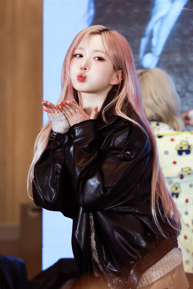 Miaoooomiao's tweet image. 260117

#NMIXX #엔믹스
#해원 #HAEWON