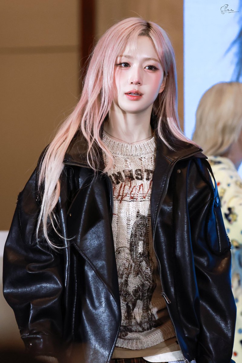 Miaoooomiao's tweet image. 260117

#NMIXX #엔믹스
#해원 #HAEWON