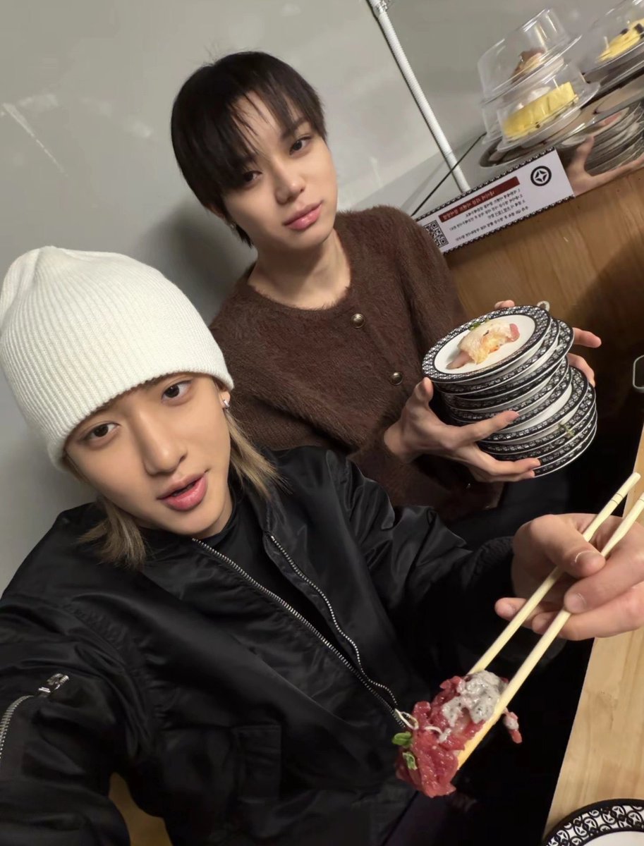 mosepeach's tweet image. เขาเบิ้ลเครื่อง พวกผมเบิ้ลข้าว
เขาหลายใจ แล้วไงผมหลายจาน
#LNGSHOT #롱샷