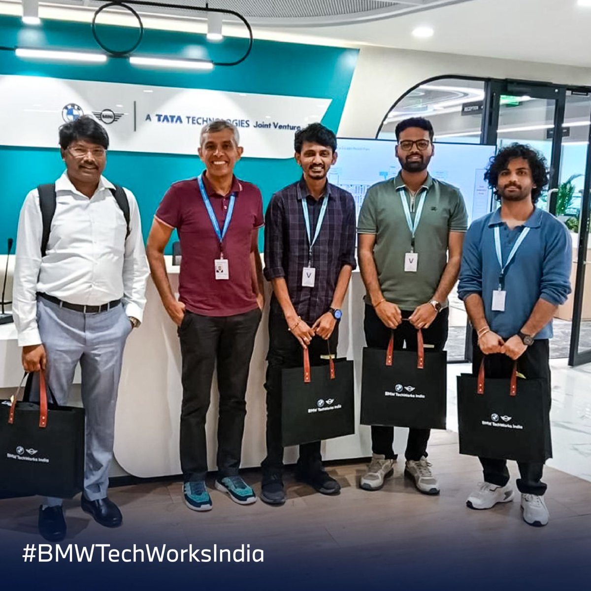 BMWTechWorksInd's tweet photo. New faces, same drive to innovate.

Welcome to BMW TechWorks India, where fresh ideas meet limitless possibilities. Let's shape tomorrow, together. 

#BMWTechWorksIndia #BMWGroup #NewJoiners #LifeAtBTI #InnovationInMotion https://t.co/6GYUcULnYs