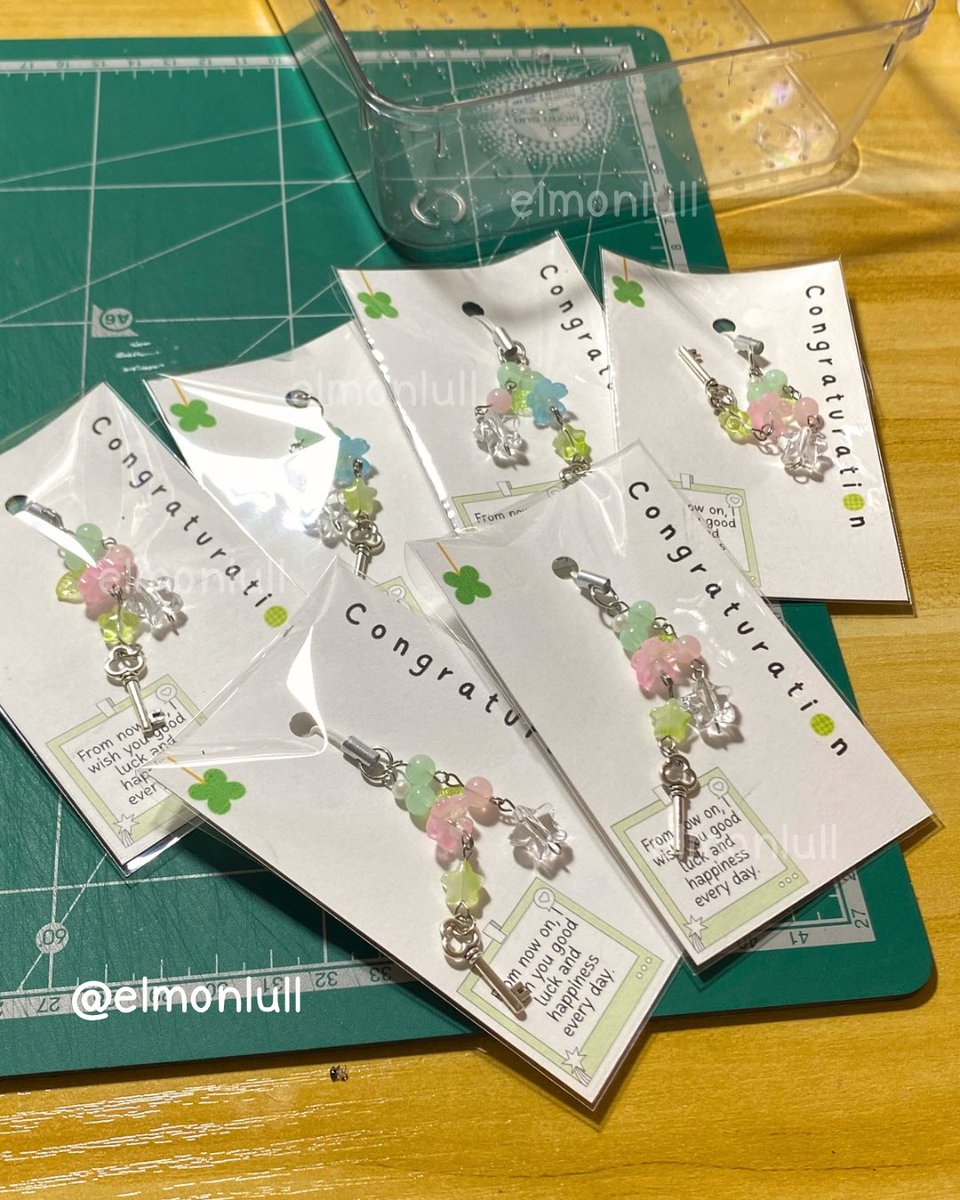 LChotima's tweet photo. Phone strap graduation gift 🎁🫶🏻💗🍥
• อันละ 45.-
💐10 อัน อันละ 40.-
🍥30 อัน อันละ 38.-
#ของขวัญวันปัจฉิม #สายห้อยมือถือลูกปัด #ปัจฉิม #phonstrap https://t.co/snpQJmax3j