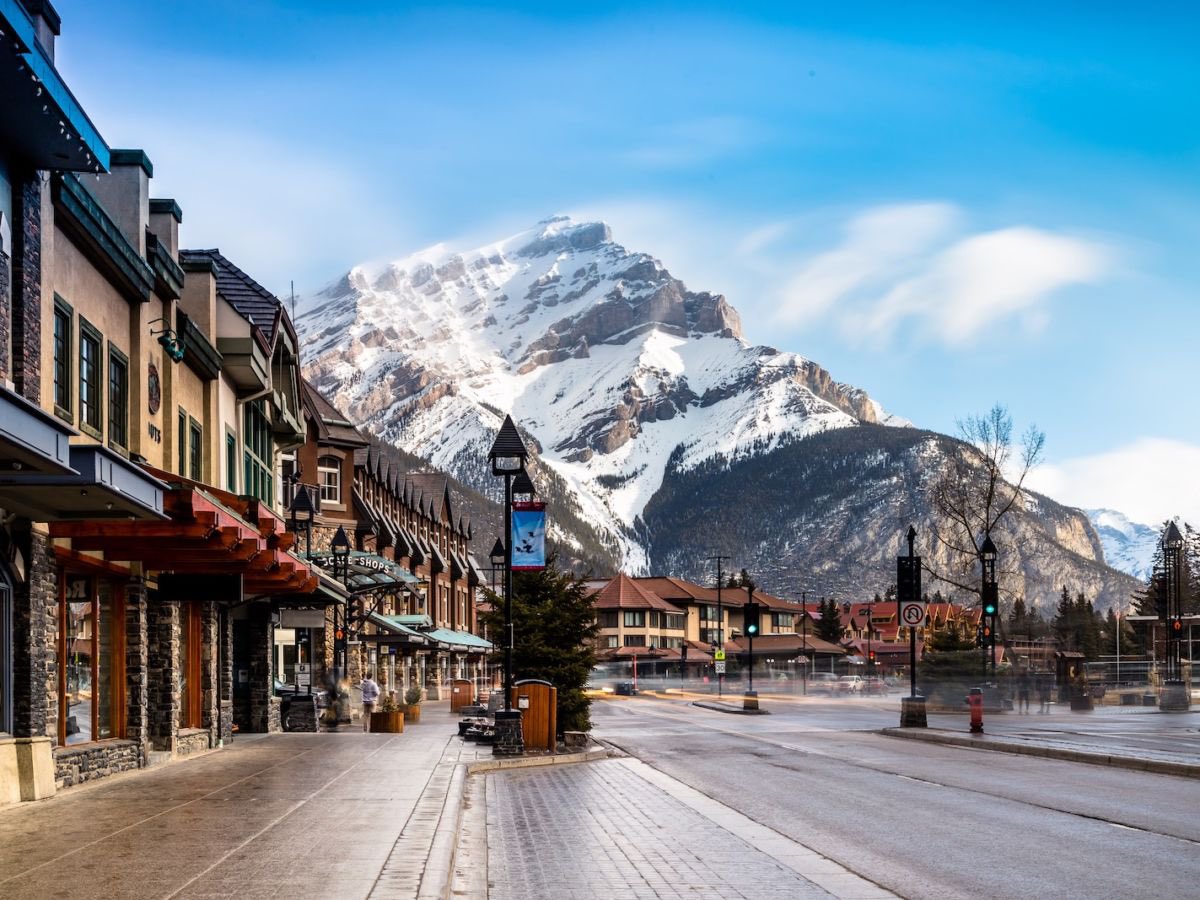 taurusismagic's tweet image. I’m going to be in Banff, Alberta surrounded by mountains for three days for #TaurusSeason May 1,,2,3 …. It’s not my birthday but we can all celebrate our birthdays together… #TaurusConference #TaurusMeetup #TaurusParty #TaurusShenanigans