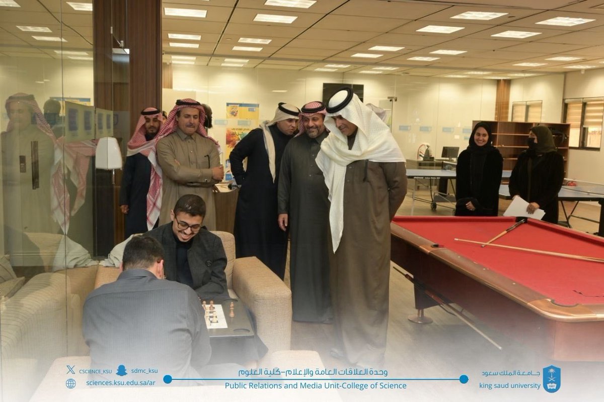 #تغطية 

جولة تفقدية لسعادة نائب رئيس الجامعة للدراسات العليا والبحث العلمي أ.د/ يزيد آل الشيخ لـ #كلية_العلوم للاطلاع على جاهزية الكلية لاستقبال الطلاب، ومتابعة سير العملية التعليمية مع بداية الفصل الدراسي الثاني.
<a href="/_KSU/">جامعة الملك سعود</a>