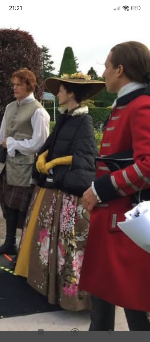 SamwiseKitkat's tweet image. Metade Claire, metade Cait. Metade James, metade Sam... 🥰🥰