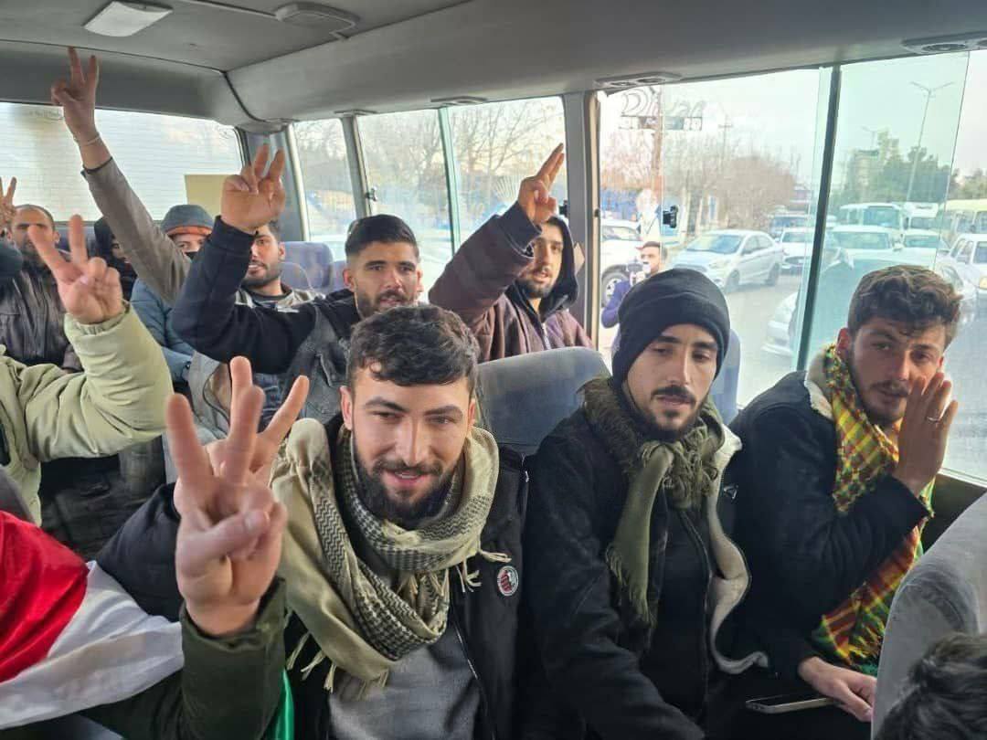 truetruepk's tweet image. 🔴 Kurds from Slemani head toward Rojava. Kurds are one people, and no artificial borders can prevent them from standing united.
#Syria #Rojava #RojavaDefend