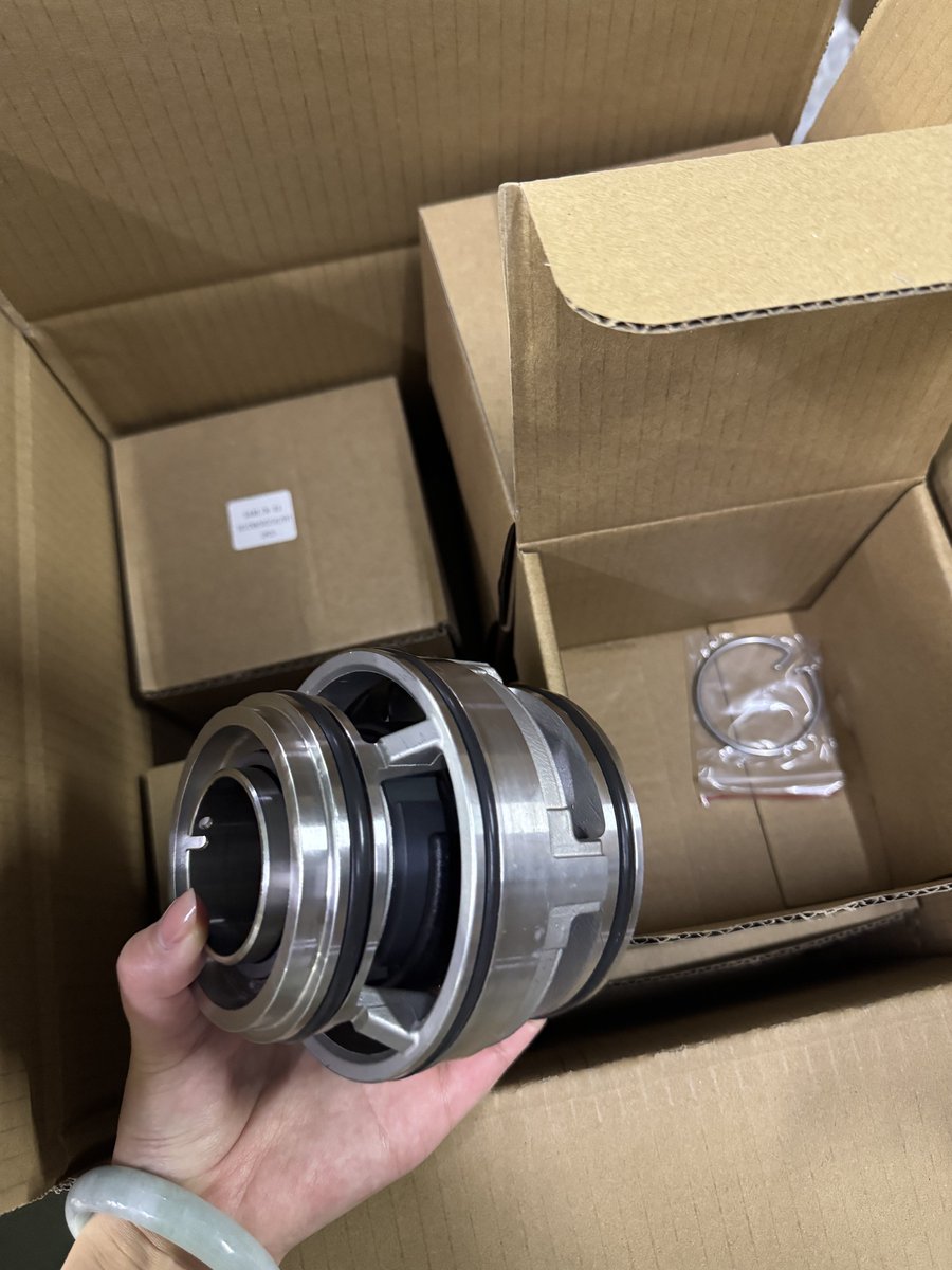 BoZhengDa's tweet image. Introducing the FT-43 mechanical seal: engineered for reliability and efficiency in various applications. Elevate your equipment performance with precision sealing solutions. #MechanicalSeal #Innovation 🔧✨ 
en.bzdmf.com