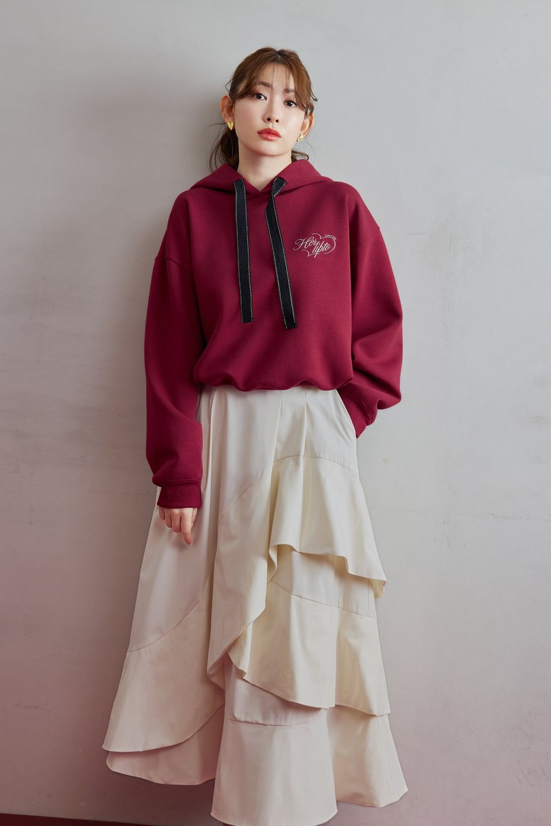 本日25日(日)19:00発売開始🗝️】 シーズンムードを纏う 