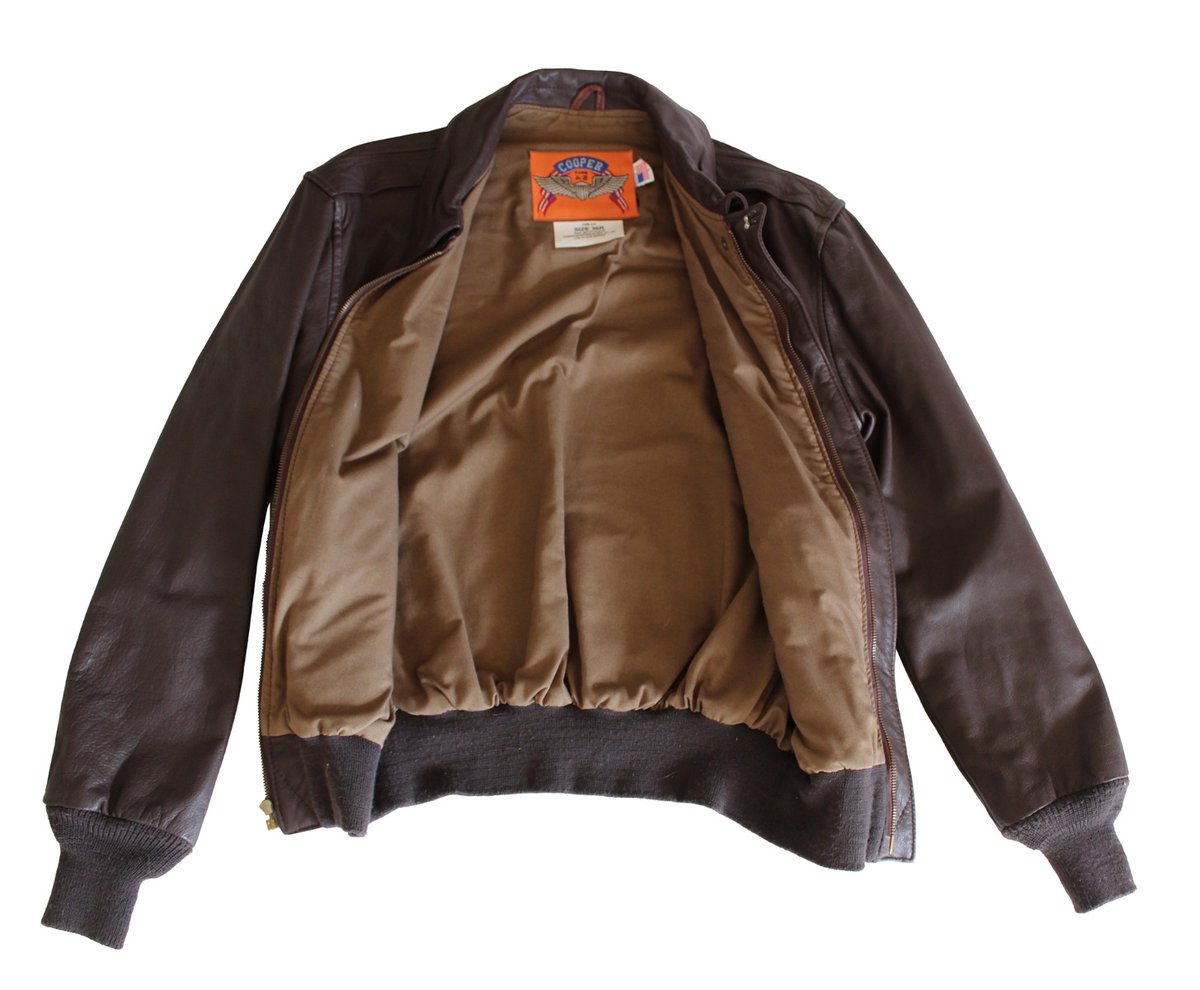 militarytour's tweet image. COOPER TYPE A-2 BROWN LEATHER USAF BOMBER PILOTS JACKET SIZE 36R "MADE IN USA"

 #A2Jacket #AviationHistory #MilitaryCollectibles #USAFStyle #VintageLeather

militarytour.com/cooper-type-a-…
