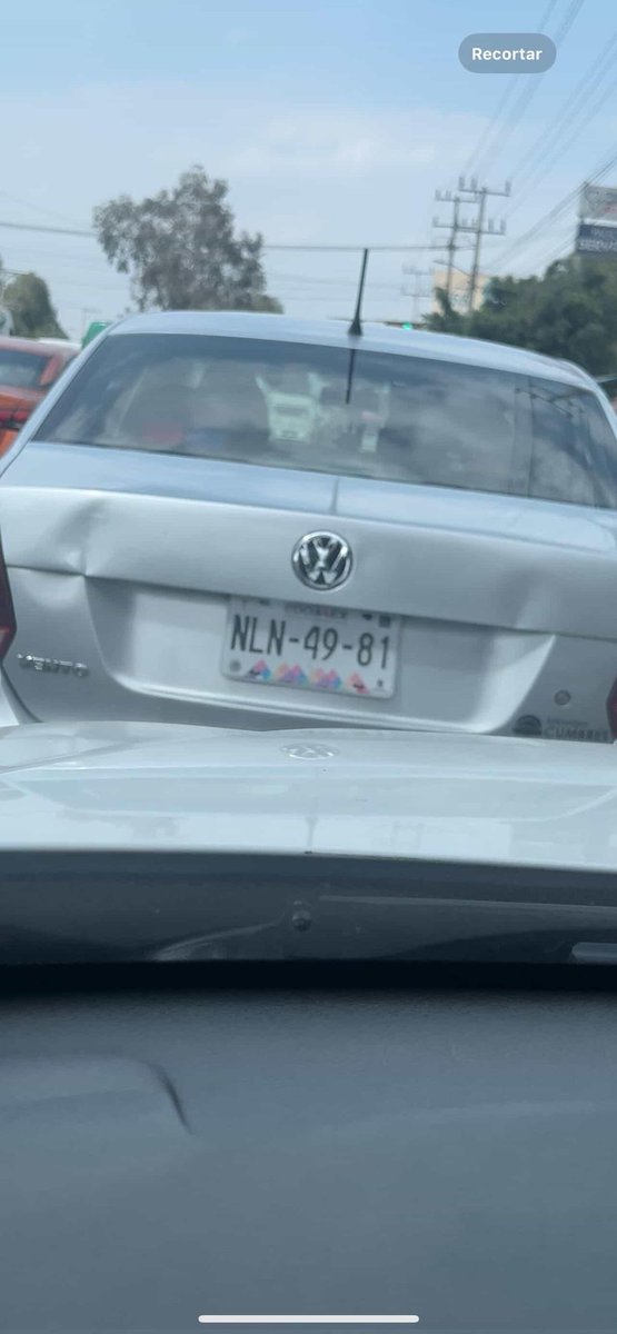 cuartodemillamx's tweet image. Te cuento la mía. 

El 12 de Junio del 2023 iba tranquilo en la Mexico Texcoco circulando cuando vi que tenían detenido un vehículo (Tsuru taxi CDMX) y me vieron pasar que rápido se arrancaron para detenerme y cerrarme el paso.

Mantuve la calma y me orillé donde había gente, se…