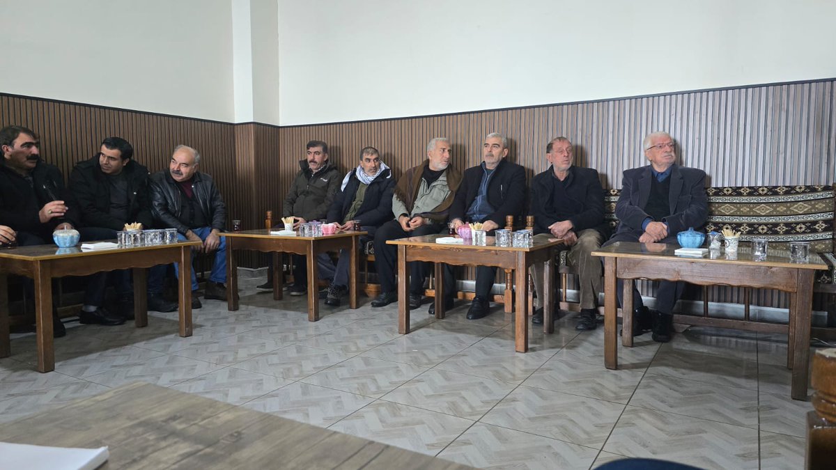 İlçe Başkanımız Uğur Uşar ve beraberindeki heyetimiz, Karataş ailesinin taziyesine katılım sağladı.

Vefat eden kardeşimize Yüce Allah’tan rahmet, kederli ailesine ve yakınlarına sabır diliyoruz.