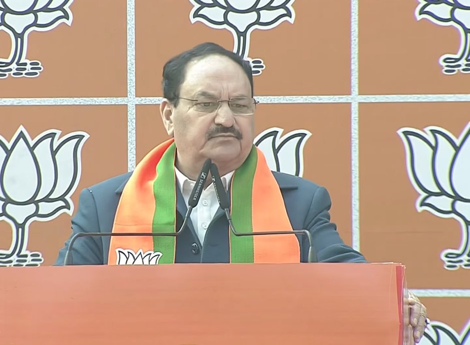 <a href="/JPNadda/">Jagat Prakash Nadda</a> मैं प्रधानमंत्री श्री नरेन्द्र मोदी जी को धन्यवाद देना चाहता हूँ, जिन्होंने हर पल, हर मौके पर पार्टी को दृष्टि देते हुए कार्य करने का जो सुअवसर दिया और जो ताकत दी, उस कारण से हम ये कार्य कर पाए।

देश के प्रधान सेवक होने के बावजूद भी, अति व्यस्त रहने के बावजूद भी आपने जो पार्टी की