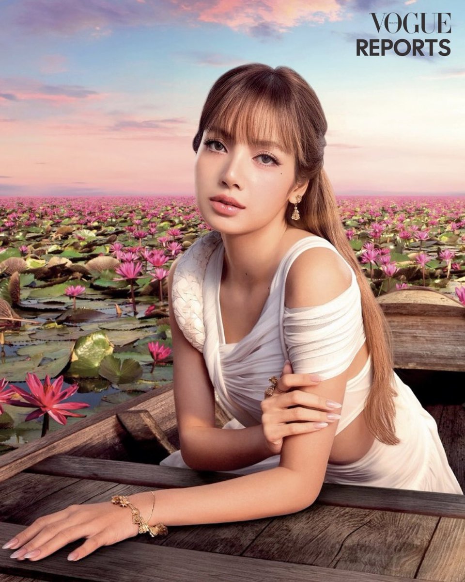 #VogueReports เปิดภาพโปรโมตท่องเที่ยวจังหวัดอุดรธานี โดย ‘LISA’ ในฐานะ Amazing Thailand Ambassador 

การท่องเที่ยวแห่งประเทศไทย (ททท.) <a href="/AmazingThailand/">AmazingThailand</a> ปล่อยภาพโปรโมตภาพที่สองของ ‘ลิซ่า-ลลิษา’ กับบทบาท Amazing Thailand Ambassador ท่ามกลางเสน่ห์ของทะเลบัวแดง จังหวัดอุดรธานี