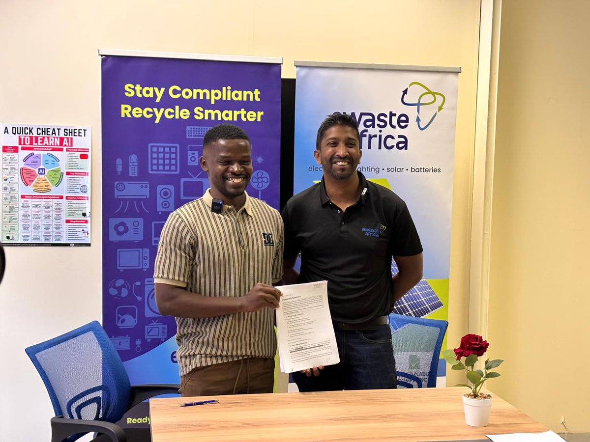 AppCyclers's tweet photo. At AppCyclers, we believe the circular economy thrives on cross-border collaboration. Our team (Agabas &amp; Hadija) recently visited @EWasteAfrica in Johannesburg to share expertise on turning e-waste into opportunity! 🌍♻️
A huge thank you to @Norec_no https://t.co/QdcCVTAl1s