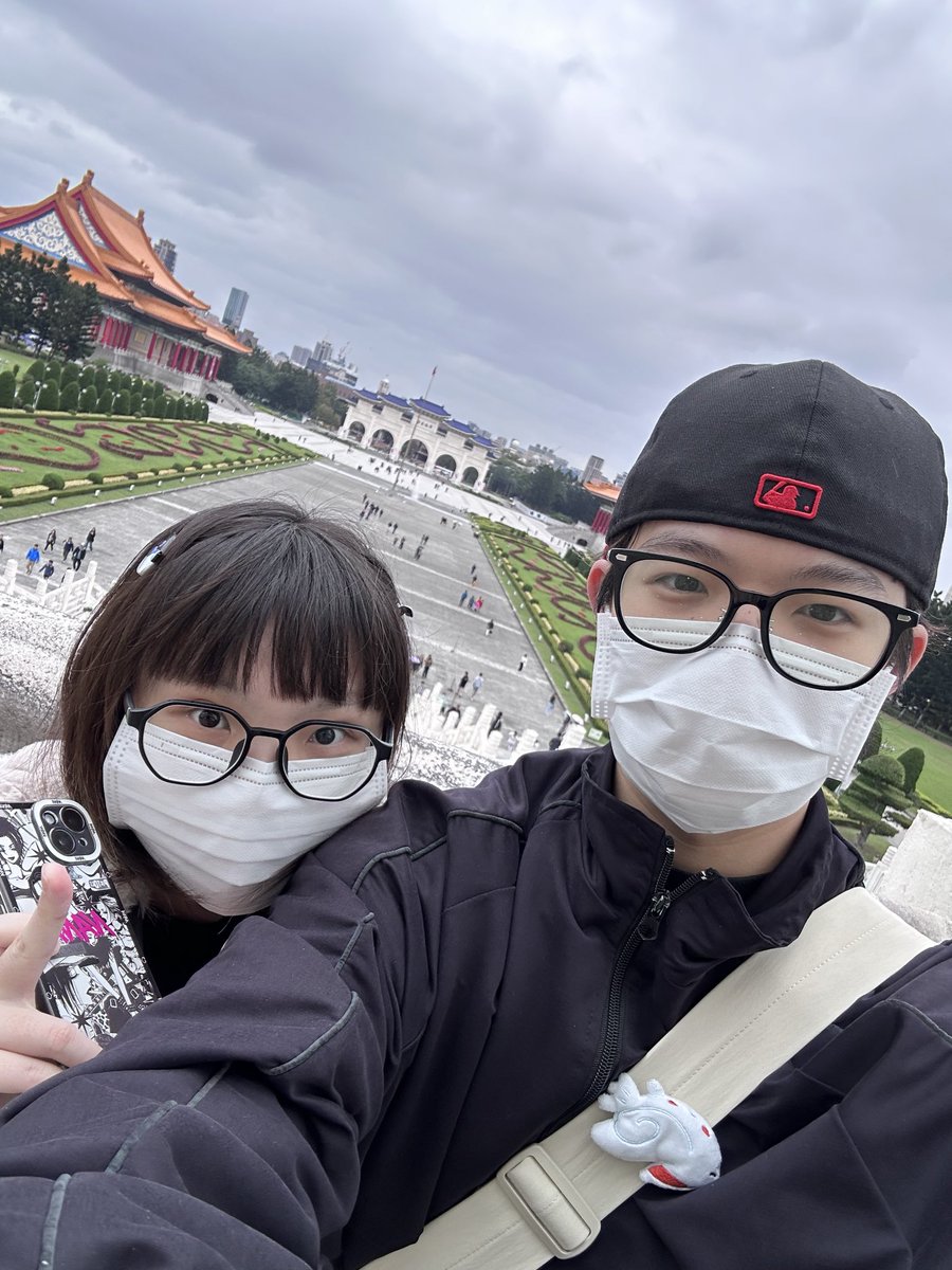 aiiycc's tweet photo. 12/25帶兒子來台北見世面 https://t.co/JfqjLVmfRR
