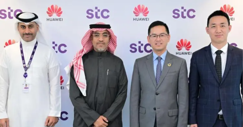 Huawei's tweet photo. Huawei is honored to be chosen by stc Bahrain to accelerate the next phase of its TechCo journey through EVOLVE 2.0. The companies have signed an MoU to support stc Bahrain's transformation into a digital platform company built on network, cloud, data, and AI.
