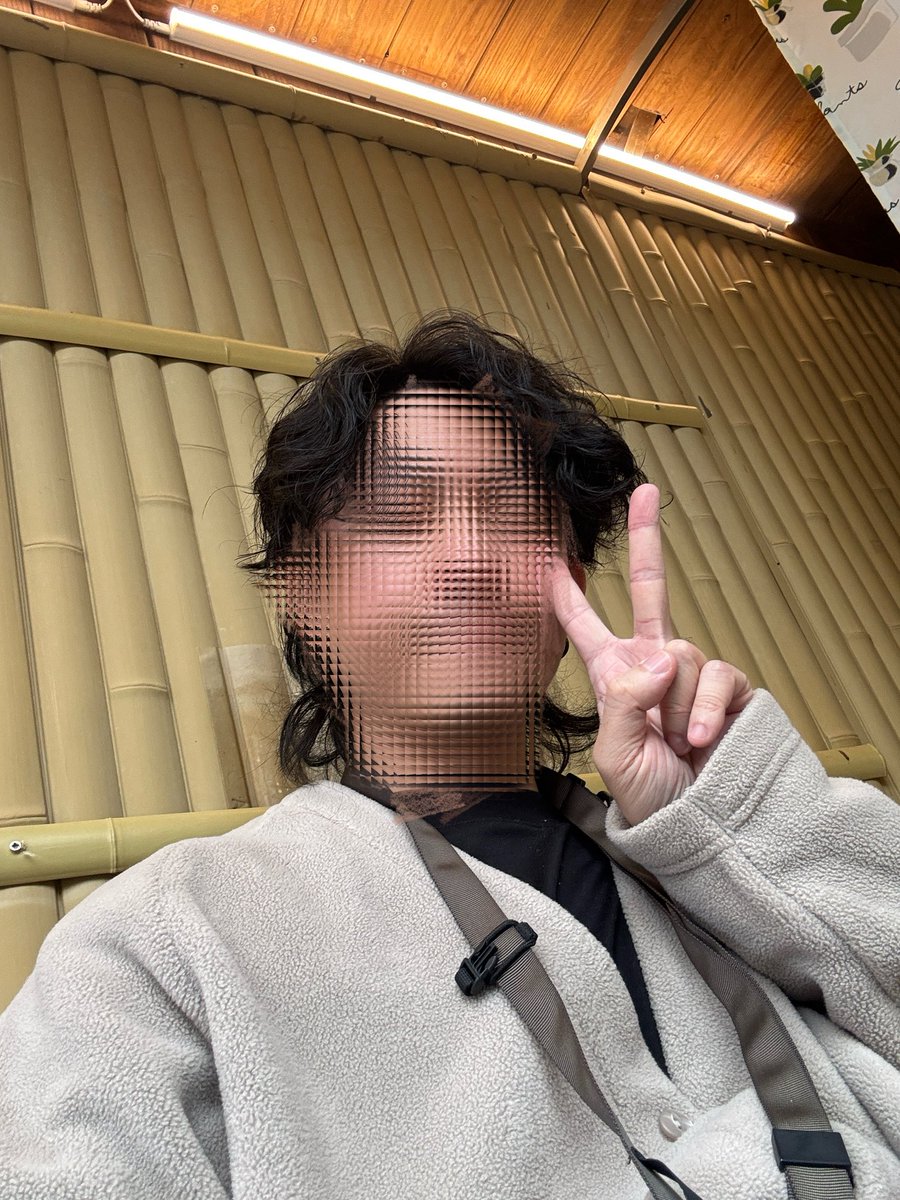 howsetw's tweet photo. @brokenhong 短髮妹子可以嗎？ https://t.co/SsvtQn01gA