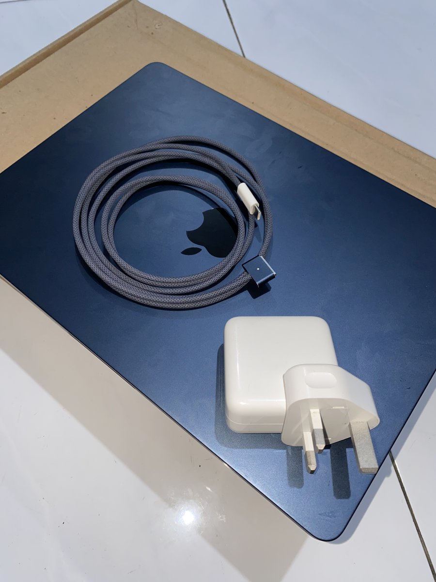 iChabeStore™  tweet media