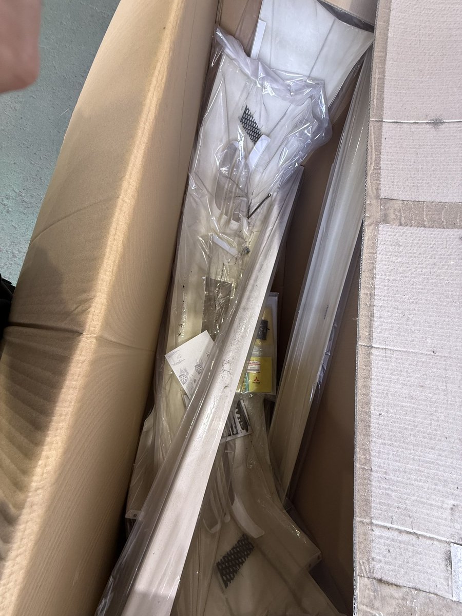 kamikaze0122's tweet photo. JZX100後期トランク 美品   4.5万

ワンダーフルエアロ  新品
JZX100後期

フロントバンパー タイプ2
サイドステップ タイプ2
リアバンパー タイプ1

13万

引取りも歓迎します

#売ります
#ドリフト https://t.co/DagiRCmA08