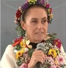 Queridos amigos vamos con una encuestita.🥳

Creen que claudia sheinbaum termine su sexenio o se va antes de 2030 ? 🤷🏼‍♀️

Se va antes 🔁

Termina el sexenio ♥️

Voten 👇🙋🏼‍♀️