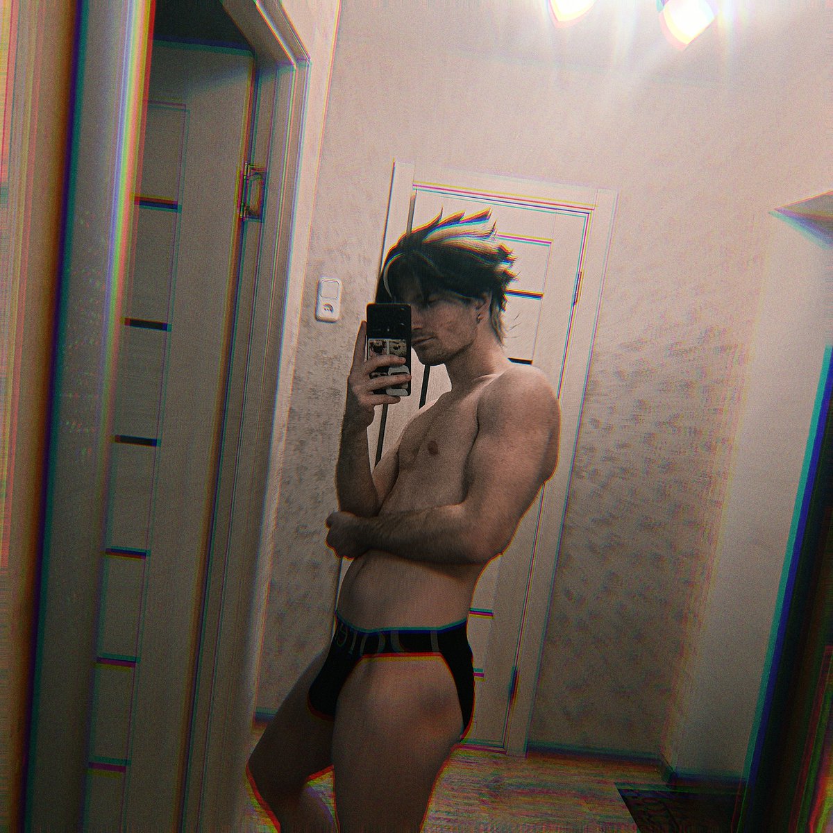 Получили денег 
Купил протик и креатин , чтоб сиси на Мидея были объемными😏