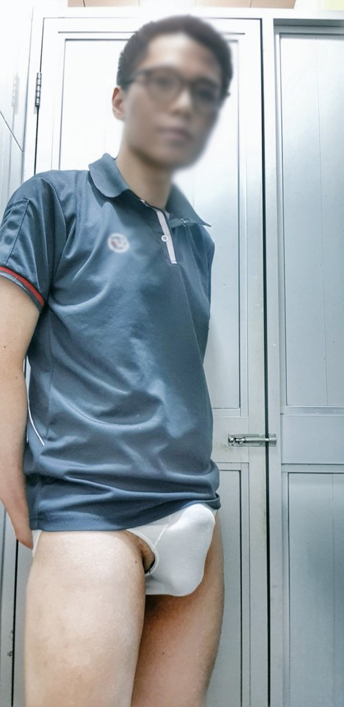 午飯時間亂拍一下來減壓