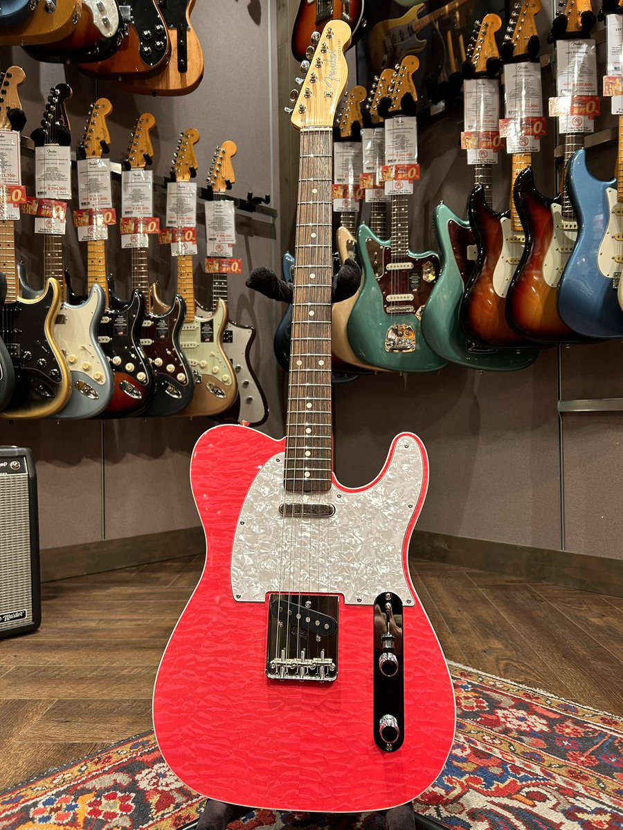 Fender / Traditional 60s Custom Telecaster Quilted Maple Top Ash