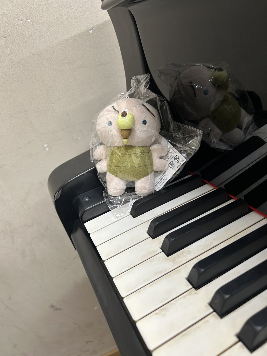 HideakiUra's tweet photo. 埼玉での演奏でしたが、光宗薫さんの『せみにんげん』に行ってきました。

物語調になっていて楽しいし、緻密に描かれた作品には心が引き込まれました。
似た思想が垣間見えて嬉しさ/親近感が湧いたのもあって"クローゼット"がお気に入りでした。
そしてせみちゃん可愛い。

#光宗薫 #せみにんげん https://t.co/R6PY6LcrRf
