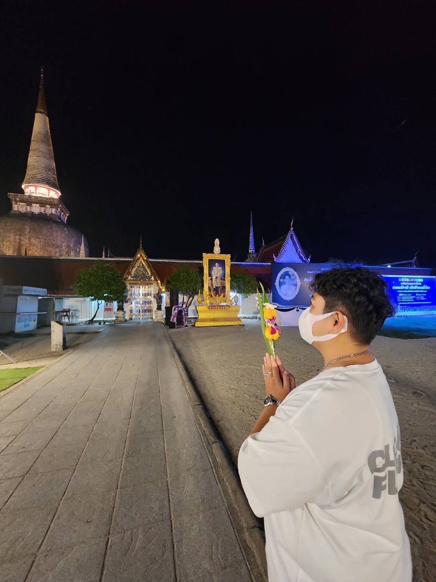 papabear0411's tweet photo. ผ้านิ่ม ใส่สบาย ดีไซน์เท่ห์แบบคนคูลๆ
จิ้มเลย 👉 * Pre-order from now until 30 Jan 2026 via this Google form *
https://t.co/ovALwTjSZ8…
#andaanunta
#clouderflower
#cloudcrew https://t.co/Sd34TulGpW