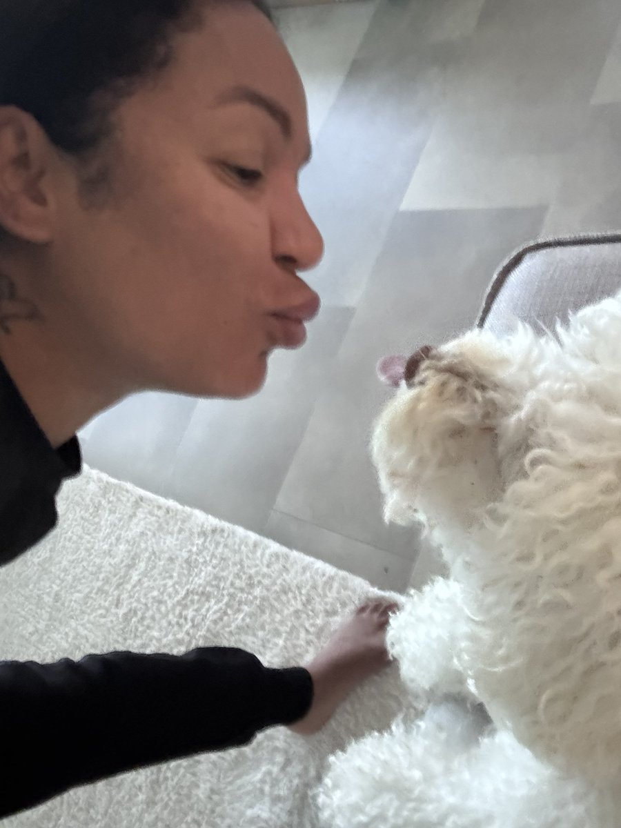 privatemusecode's tweet image. Can you tell how much love I have to give ?