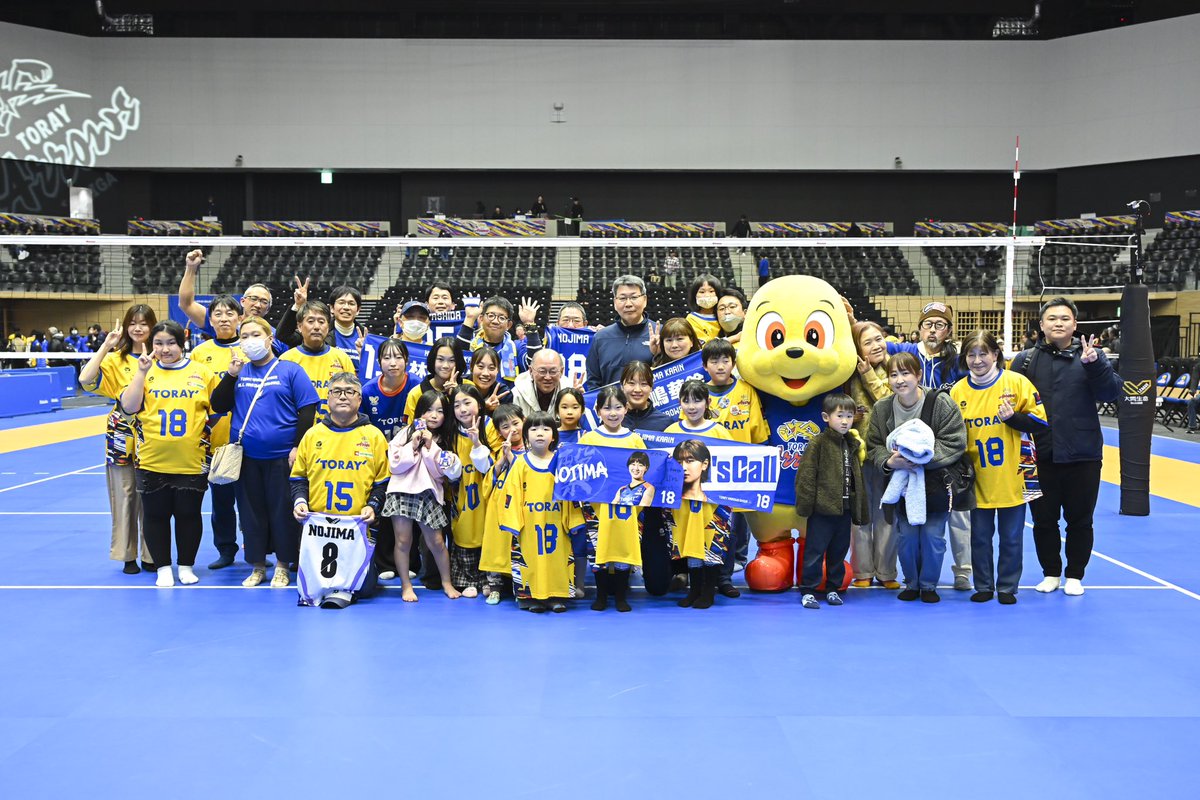 東レアローズ滋賀　イエローアクスタ　セット ついに、、アクスタ登場💙💛✨️】 ⁡ 今週から発売される新グッズを