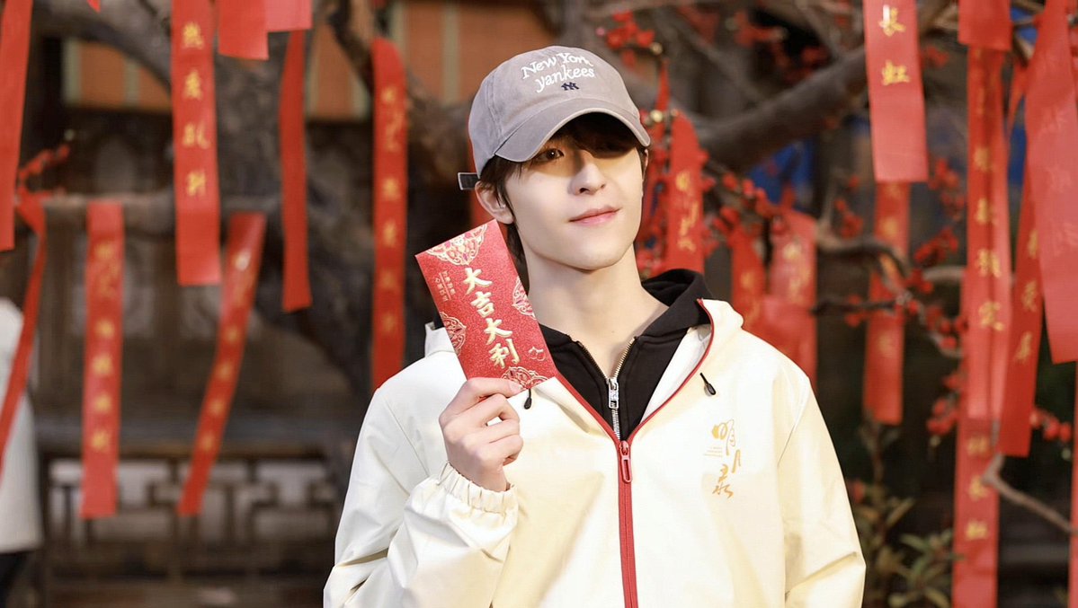 ohehwithpatrick's tweet image. รวงข้าวก็เคยถือ ซองแดงก็ได้ถืออีก เติบโตมาอย่างดีเลยนะแพท ขอให้ประสบความสำเร็จยิ่งๆขึ้นไปคับ 

((ถึงจะไม่เกี่ยวกับเรื่องนี้ แต่พี่ขอบคุณแพทและรวงข้าวช่อนี้มาเสมอเลย แพทได้มาด้วยความพยายามของตัวเอง มันสร้างโอกาสให้แพทเยอะแยะเลย เก่งมากคับ))