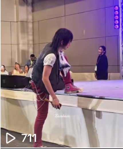 นอยปะ??? 55555555555

คลิปดูด                              คลิปออริ