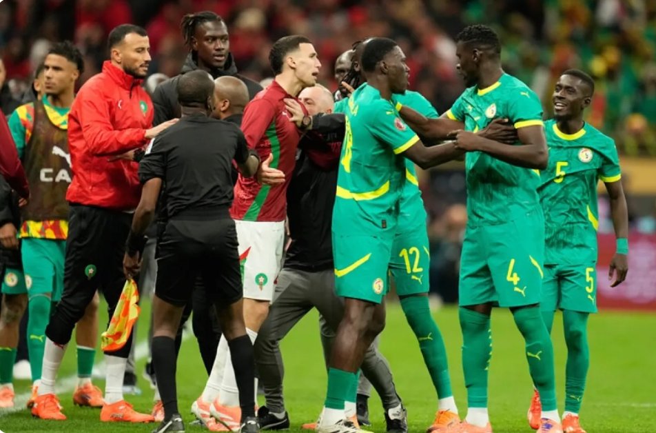 وفقا للوائح الكاف .. السنغال خرقت قانونا كان يستوجب إعلان خسارتها تلقائيا 