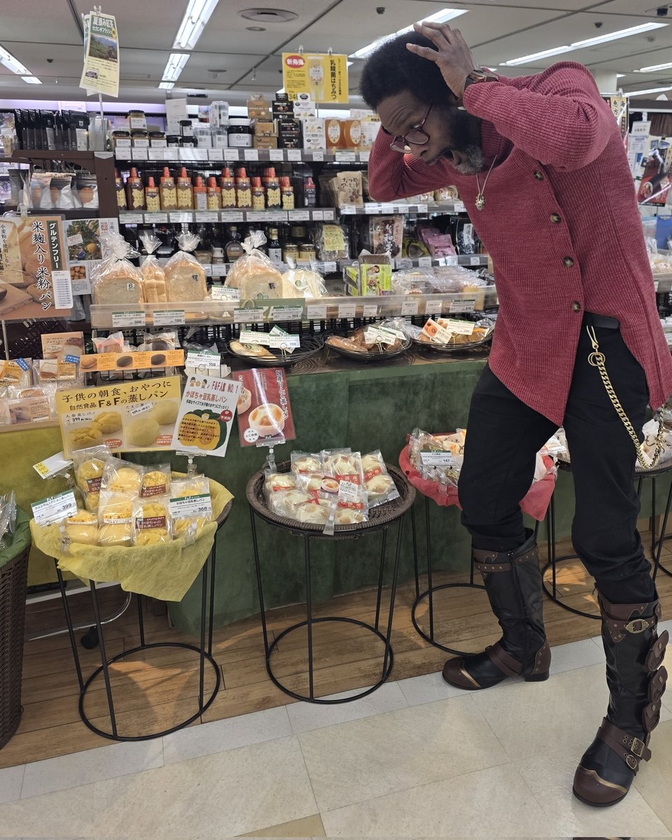 りんご蒸しパンとかぼちゃ蒸しパン見つけましたぞー！🍏🎃😭😭😭😭😭😭😭