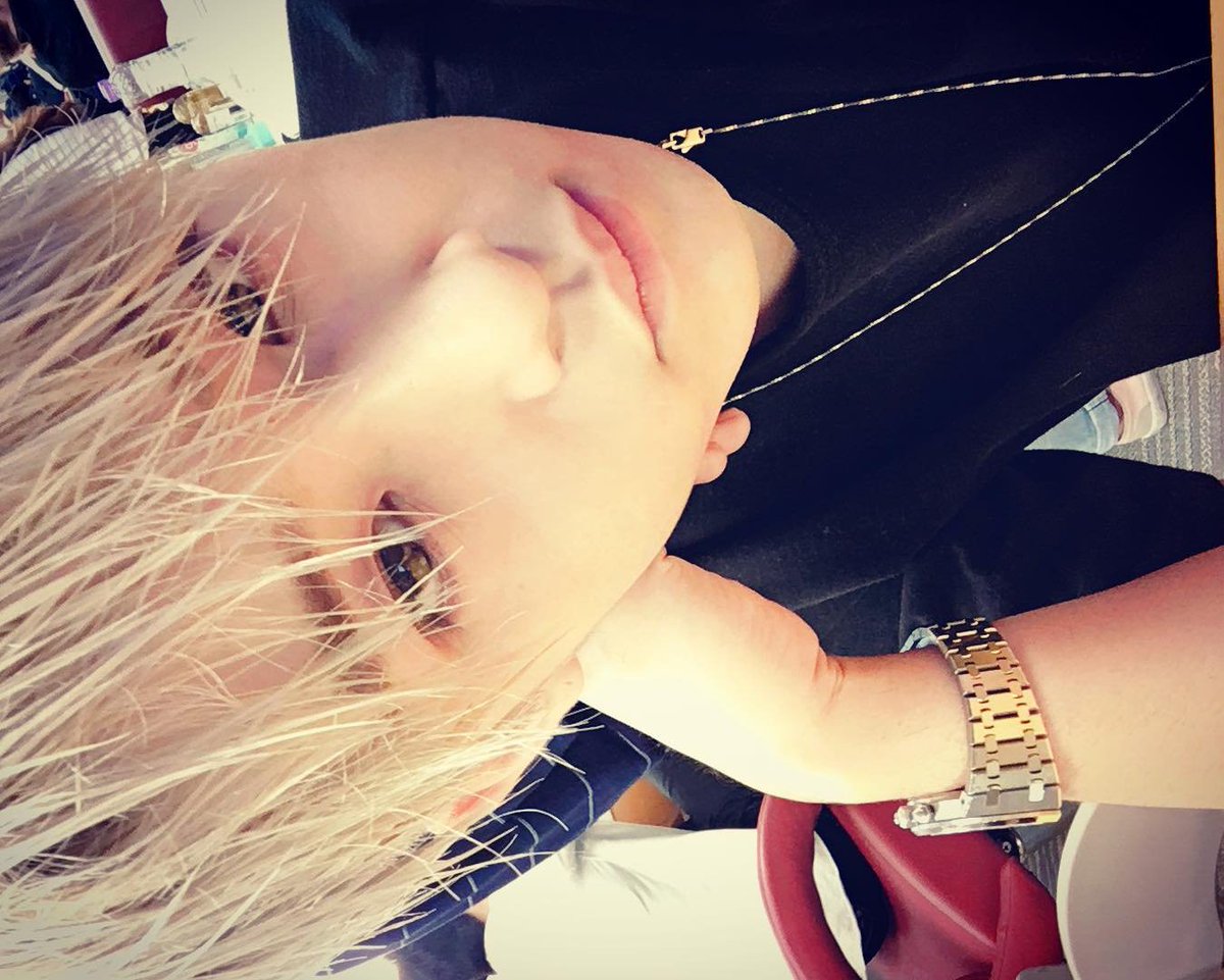 백투더2016이 유행이라고 기다렸습니다제대로모시겠습니다ㅋㅋ