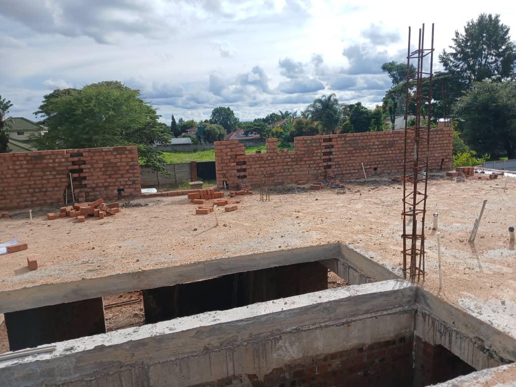 martcosy's tweet photo. Another milestone reached 🧱 Our double-storey cluster project is taking shape, with first floor brickwork now in progress. Thinking of building? Build with a team you can trust. https://t.co/6vGLNb06LK
