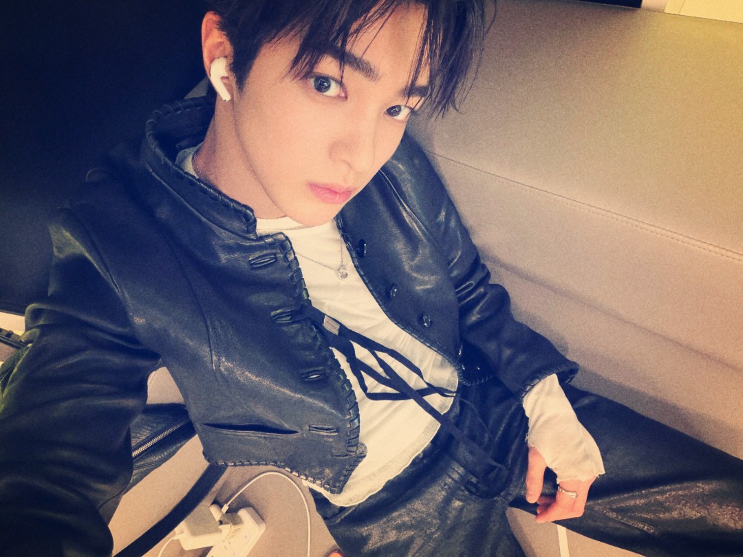 myo3uit's tweet image. 요새 다시 유행하는 2016필터(구라겟지) 건호랑도 너무 잘어울림