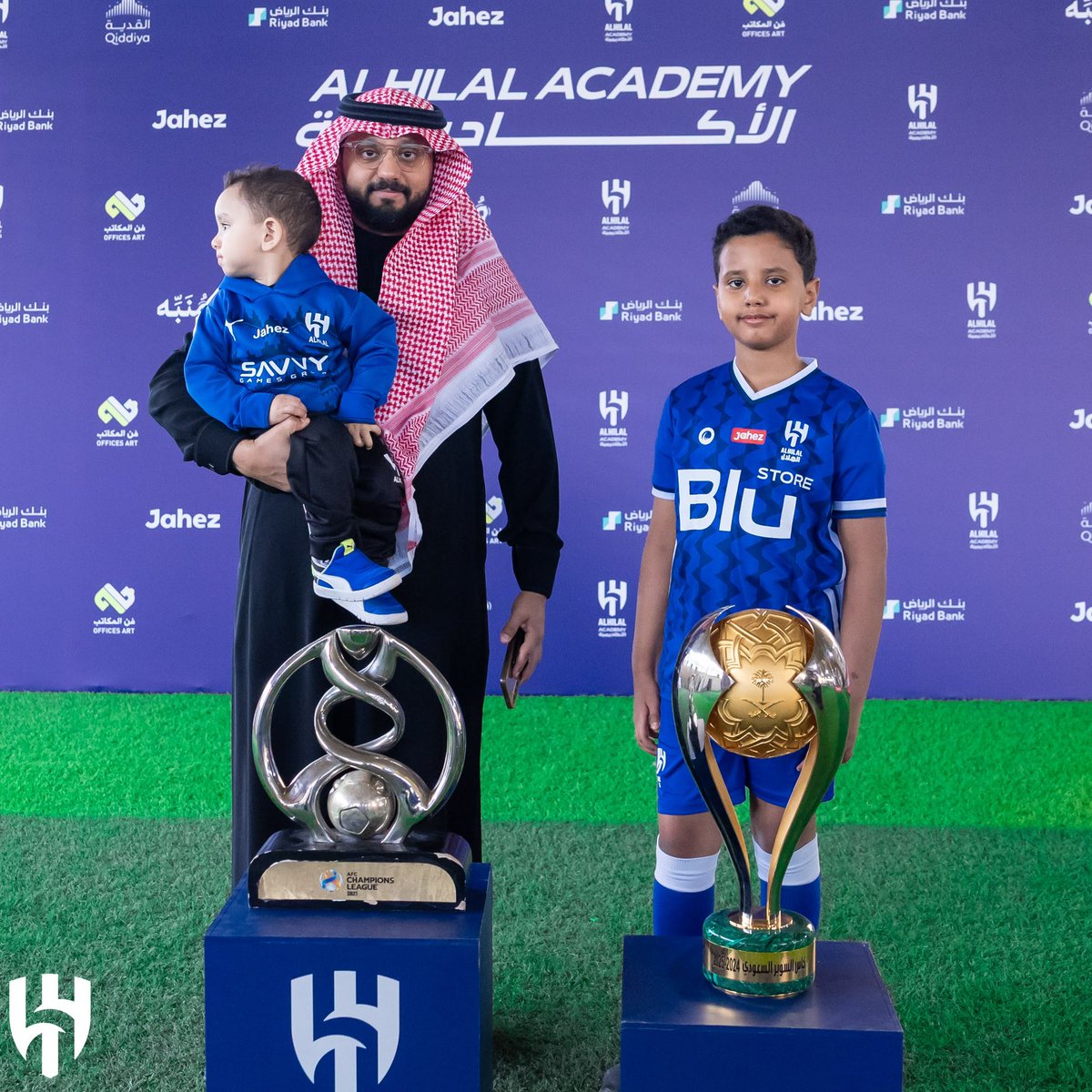 AlhilalAcademy's tweet photo. #أكاديمية_الهلال تفتتح فرعها في "العليا" 🤩💙 https://t.co/2RTClKDsbp