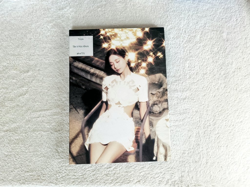 kstuffph101's tweet image. wts lfb ph 
CLEARANCE  SALE!

Tzuyu Aboutzu Unsealed Album
50 each version payo

onhand 
official 
good condi 
Jnt

Twice nayeon jeongyeon momo sana jihyo mina dahyun chaeyoung fly run heaven digipack photobook cd standard pob with youth blast glowing forever with youth blast