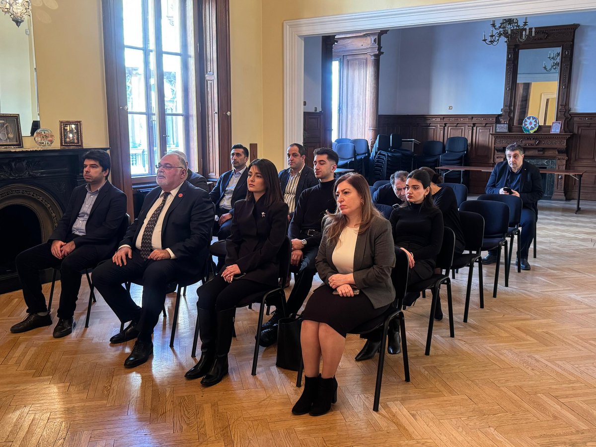 AzEmbHungary's tweet image. Organized a commemorative event marking the 36th anniversary of the #20January tragedy, honoring the memory of the victims of one of the most tragic yet defining pages in Azerbaijan’s history.
We remember the martyrs of tragedy with deep respect and honor their sacrifice.🥀🥀🥀