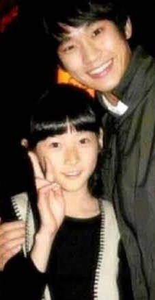 coolingmenthol2's tweet image. @mcstkorea you're treating visualization as a verdit of world.  Now we understood PR can make a controversial figure with p*dophila allegations look bigger in a cloud, which is why Kim Soohyun’s name could appear prominently despite backlash,brand losses and project cancellations