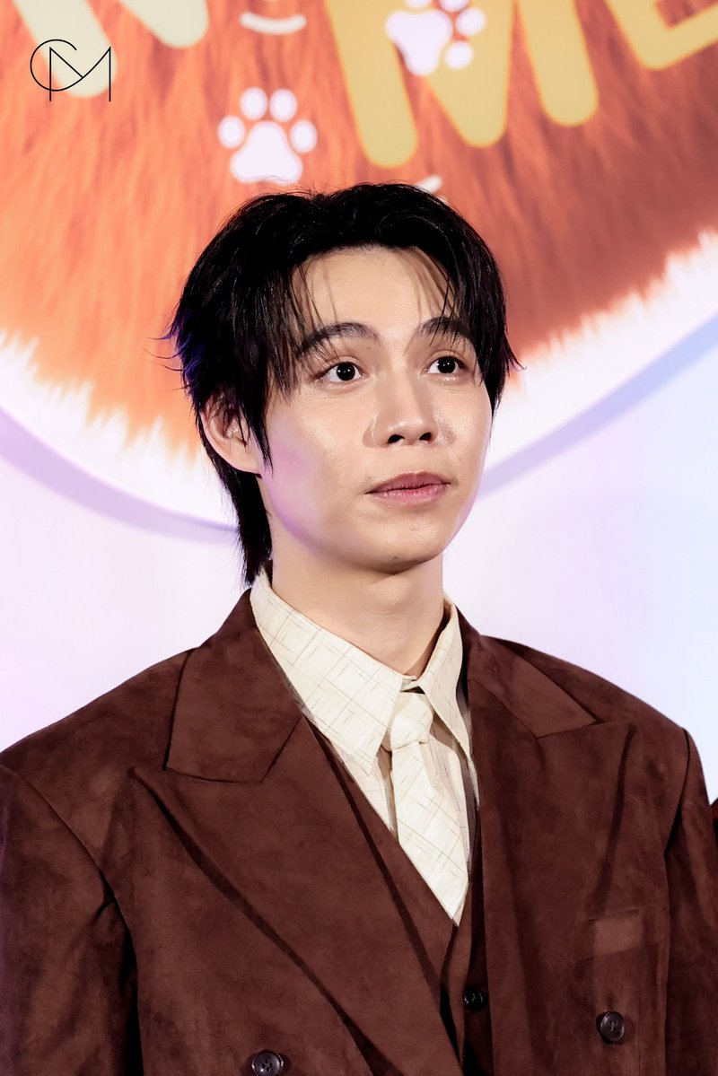 CM2Connect's tweet image. ไทเกอร์ จะมาเป็นเจ้าหนี้ หรือเจ้าหัวใจนะ! 🧐😽

ระหว่างเก็บภาพก่อนเริ่มงาน ‘เปย์รักด้วยแมวเลี้ยง THE FIRST MeOwMENT’ #CatForCash 🐾🌟

#CatForCashEP1 #เปย์รักด้วยแมวเลี้ยง
#firstkanapan @Firstkpp