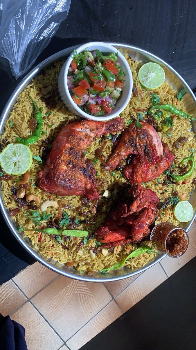 HEARTY CHOPS tweet media