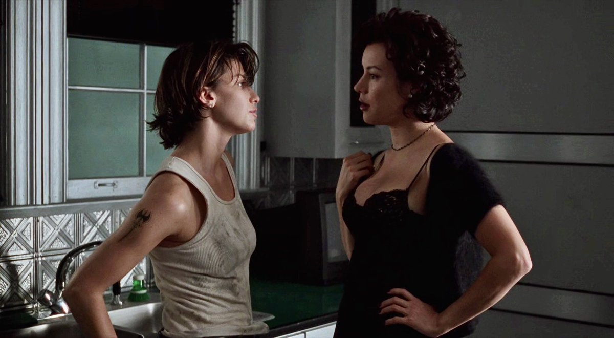 sapphilms's tweet image. bound (1996) dir. lana wachowski &amp;amp; lilly wachowski