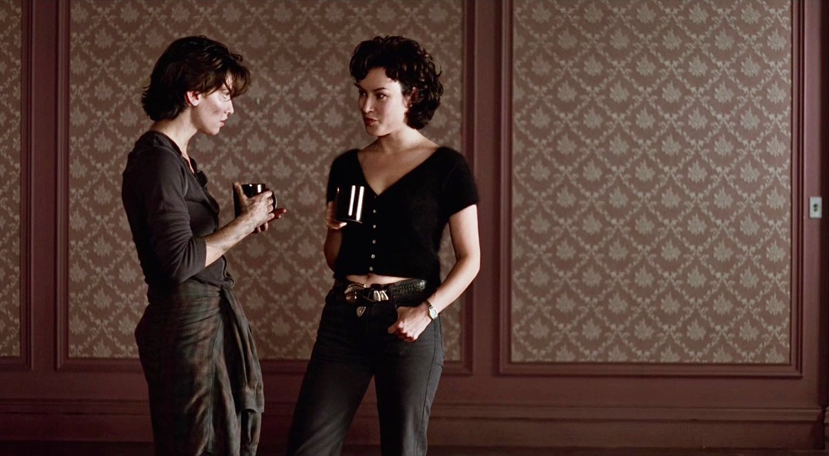 sapphilms's tweet image. bound (1996) dir. lana wachowski &amp;amp; lilly wachowski