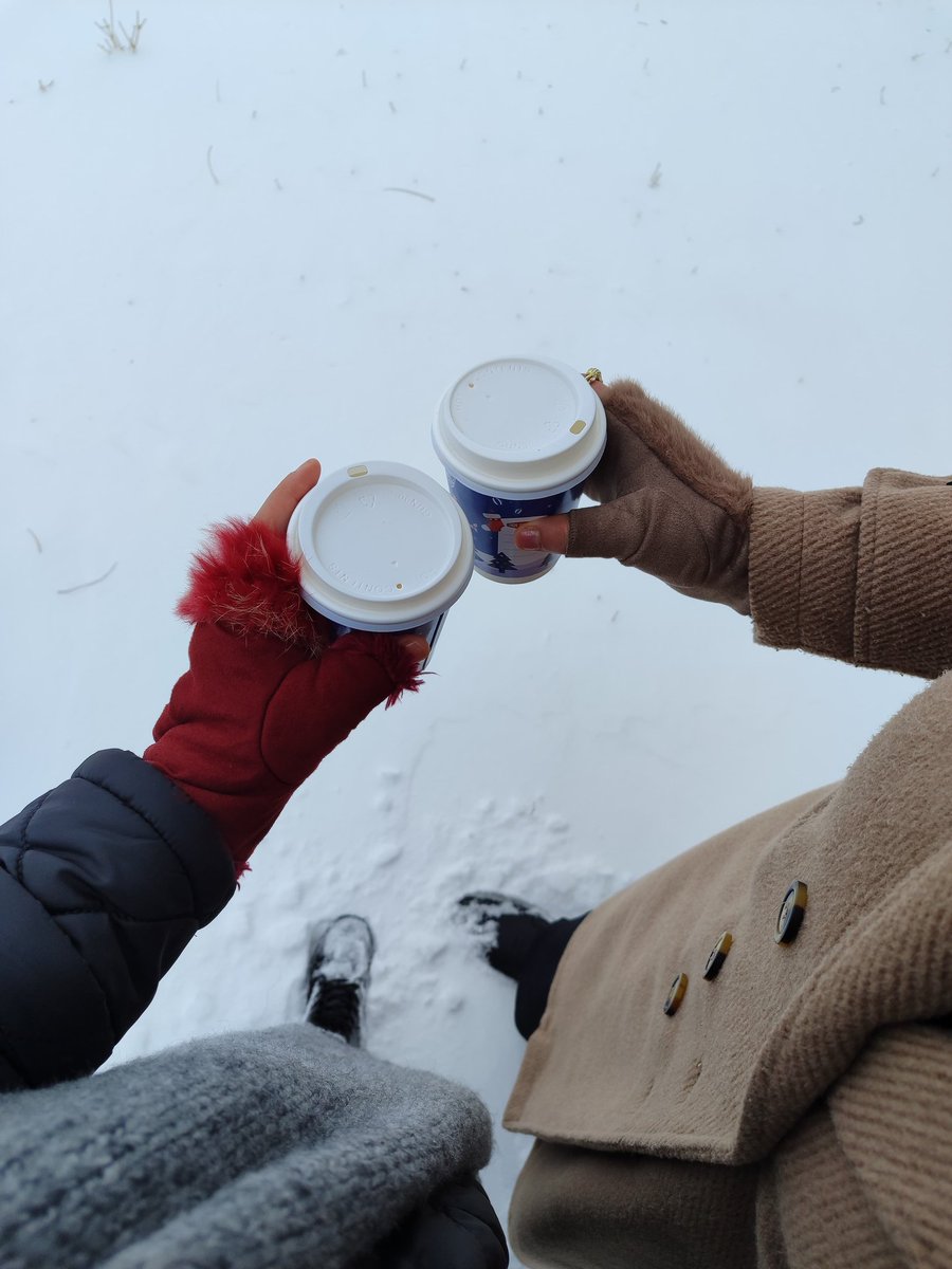 haticeeguull's tweet photo. ☕❄️🤍 https://t.co/y0ZXPpCzoA