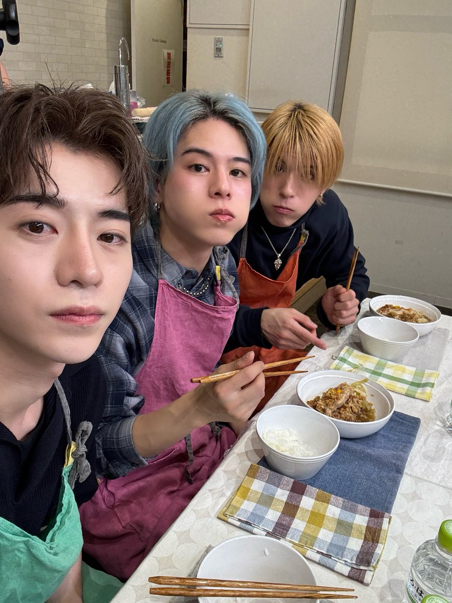 official_enjin's tweet photo. 《#Arik》

やっほー！えりく
最近の写真！🤳

今日は
あのちゃんの電電電波♪
放送日だよー!🎧

#ENJIN
#ENJIN_Arik https://t.co/FBDzy1Uwi4