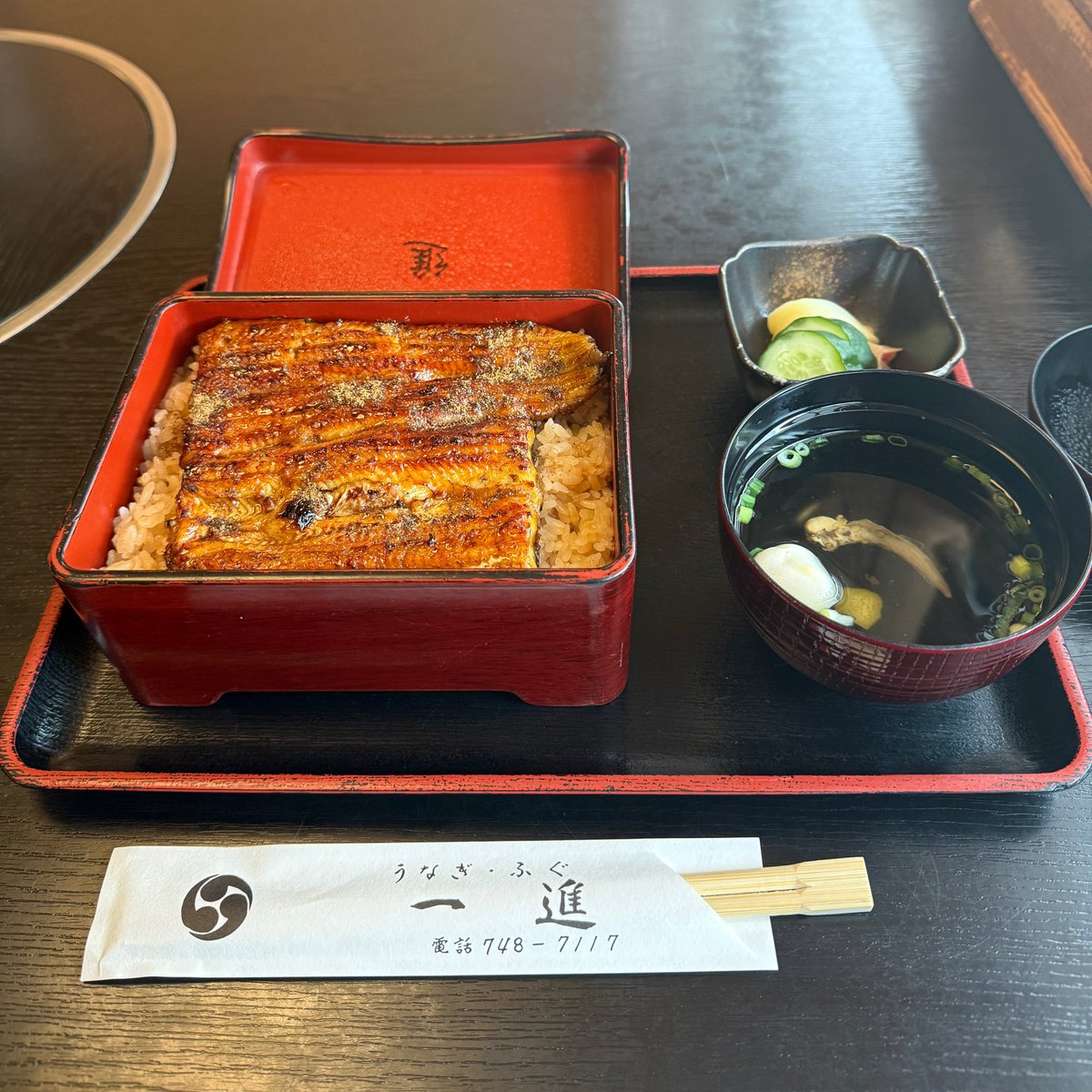 CT検査でした。相変わらず入りにくい注射針🥹💉頑張ってくだはりました。
帰りに久々のうなぎ屋さんでうなぎ。昔は一年に一回も食べられなかったなぁ🧐贅沢になったものだ