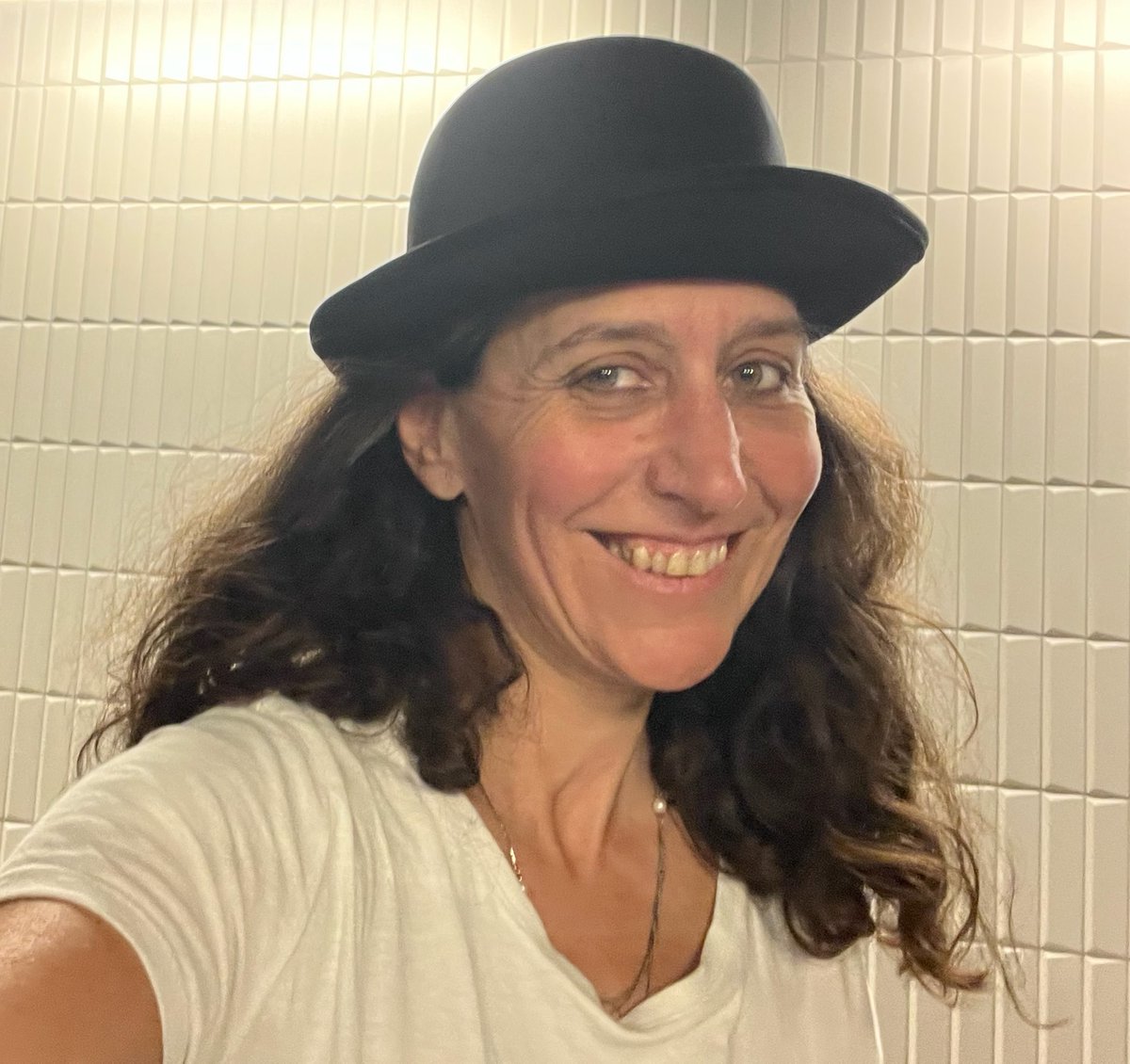 JeuxCooperatifs's tweet image. Merci au @theatredevidy pour sa confiance 👀
Défis coopératifs, malle à malices, matériel recyclé, créativité et convivialité étaient au rendez-vous lors de la soirée du personnel 🤝✨
 jeux-cooperatifs.ch/animations-fes…
#jeuxcooperatifs #intelligencecollective #evenementiel #creativite