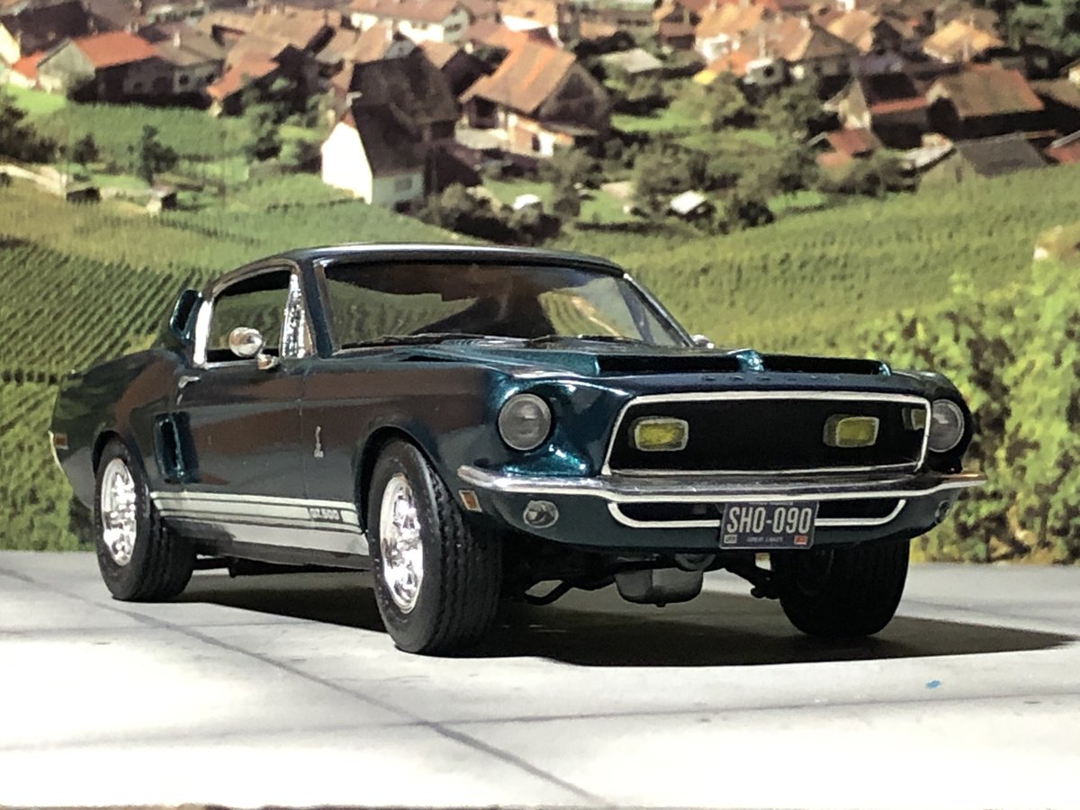 urasan95844840's tweet image. #3年前の今頃完成したプラモデルを晒す見た人も晒す
AMT1/25シェルビーコブラGT500KR
ボンネット紛失の完成品をレストア。ボンネットはプラ板でスクラッチして、ボディを実車用ソフト99スプレーで塗装。ヘッドライトはバルケッタの別売りに。ワイパーもエッチングに。
 #AMT 
 #コブラ